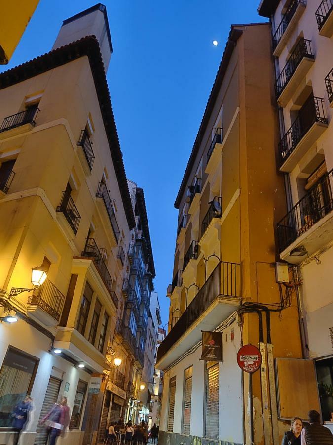 New, Cozy Apartment Plaza Del Pilar-Fuenclara サラゴサ エクステリア 写真